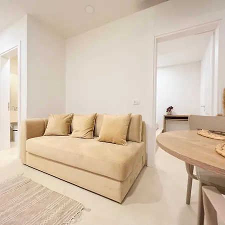 Apartment Smart - Cave By The Sea Durres