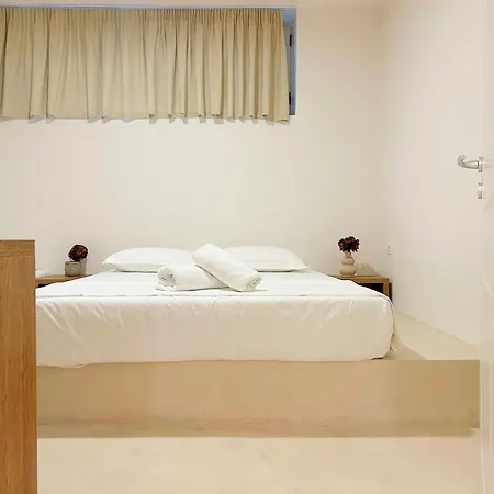 Smart - Cave By The Sea * Durrës