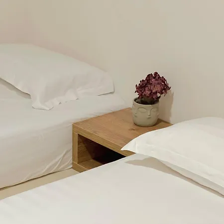 Smart - Cave By The Sea Durrës