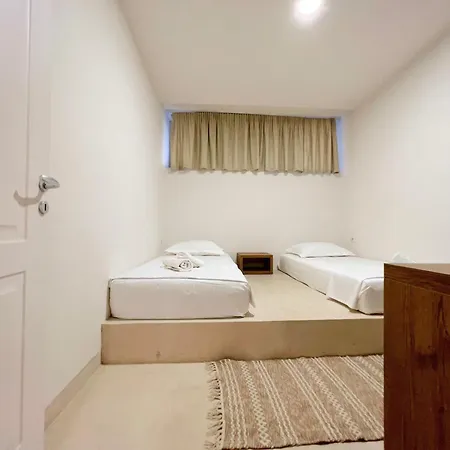 Smart - Cave By The Sea * Durrës