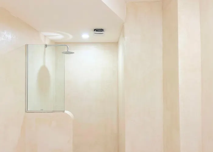 Smart - Cave By The Sea * Durrës