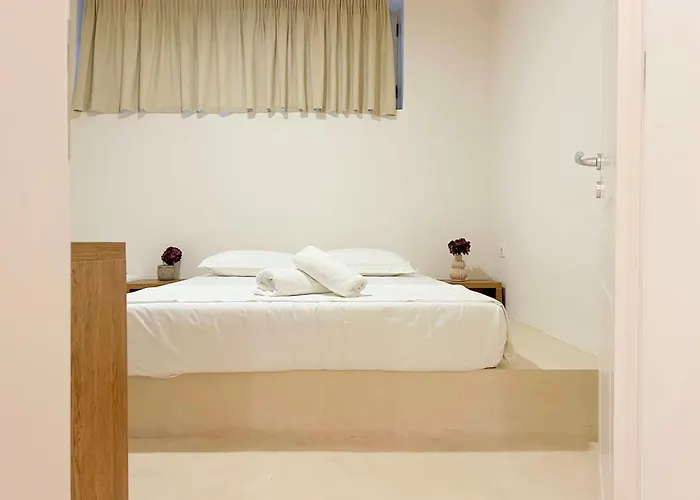 Smart - Cave By The Sea * Durrës