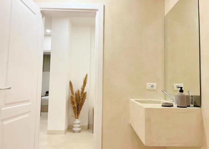 Апартаменты Smart - Cave By The Sea