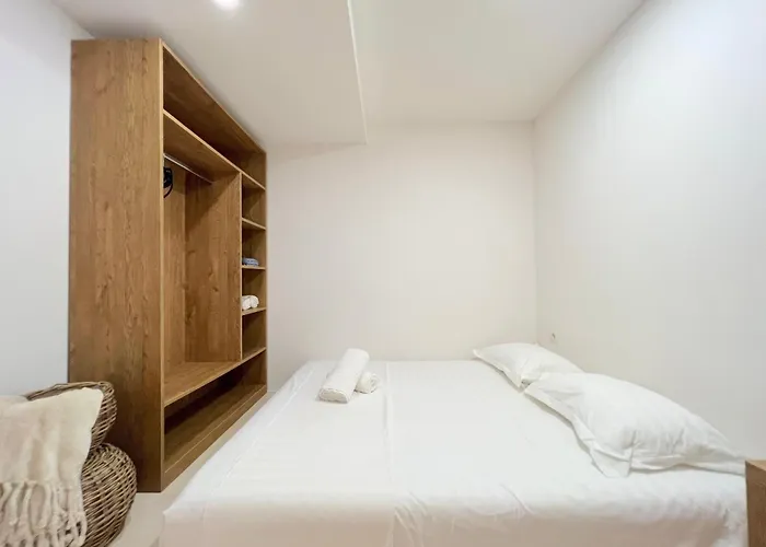 Smart - Cave By The Sea Apartmán *